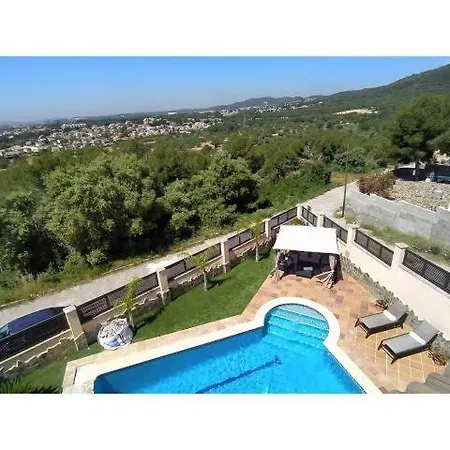 Beach Mountain Villa